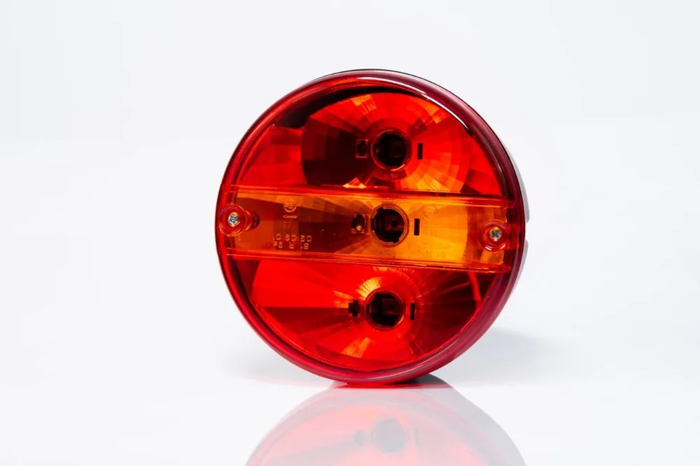 OS FT-99 P LAMPA TYLNA PRAWA Hit cenowy